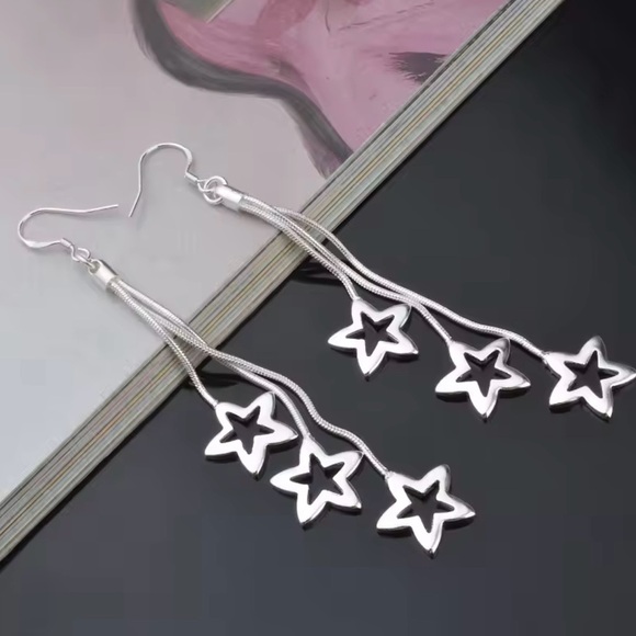 Elegant Silver Star Dangle Earrings - Picture 1 of 5